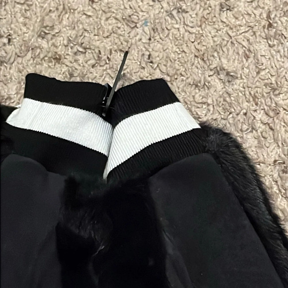 Nike black faux fur mittens, XS/S - Picture 8 of 9
